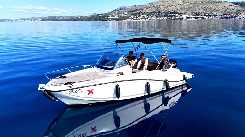 Activ 605 Sundeck