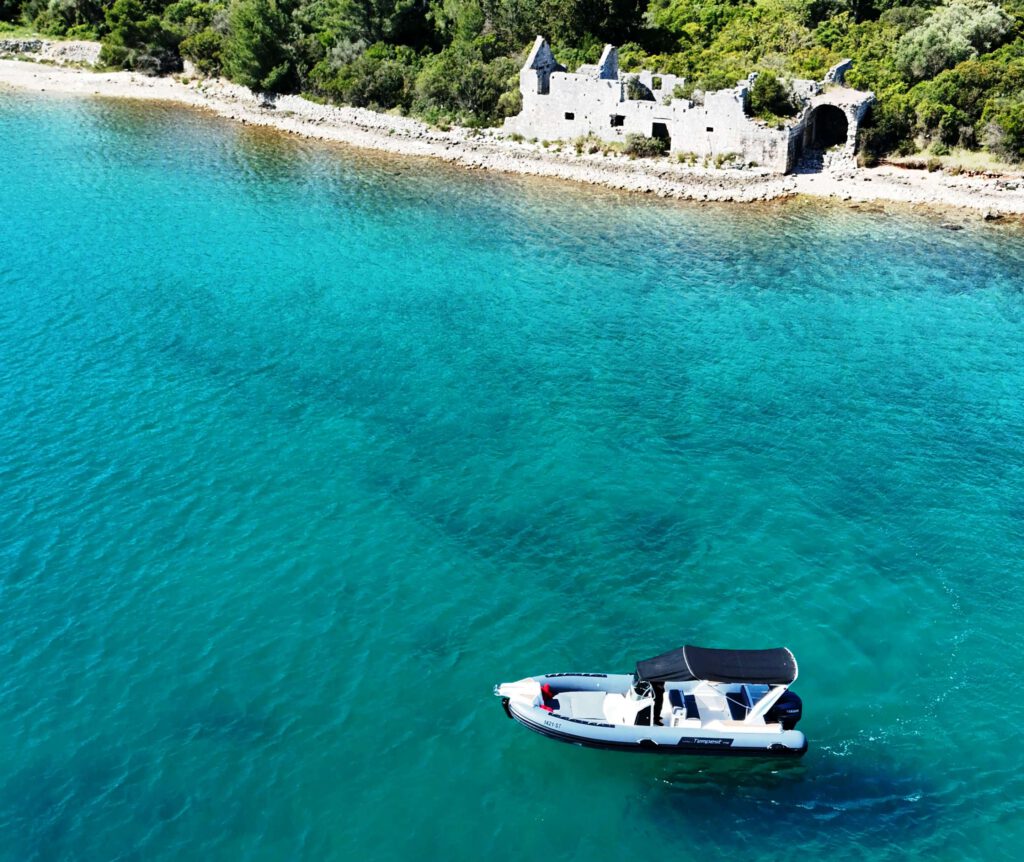 Trogir Boat Rent 770 RIB Sundeck Nakiros Charter