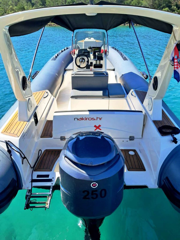 Trogir Boat Rent 770 RIB Sundeck Nakiros Charter